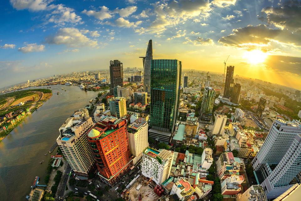 Tăng trưởng trung bình bao nhiêu % thì GDP bình quân Việt Nam vượt 20.000 USD, lọt nhóm nước thu nhập cao năm 2045?